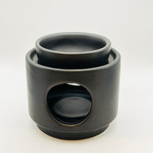 Load image into Gallery viewer, Artistry wax melt burner - black