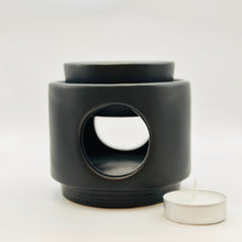 Load image into Gallery viewer, Artistry wax melt burner - black
