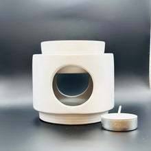 Load image into Gallery viewer, Artistry wax melt burner - white
